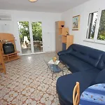 House With A Parking Space Brsec, Opatija - 7795 Tatil Evi *