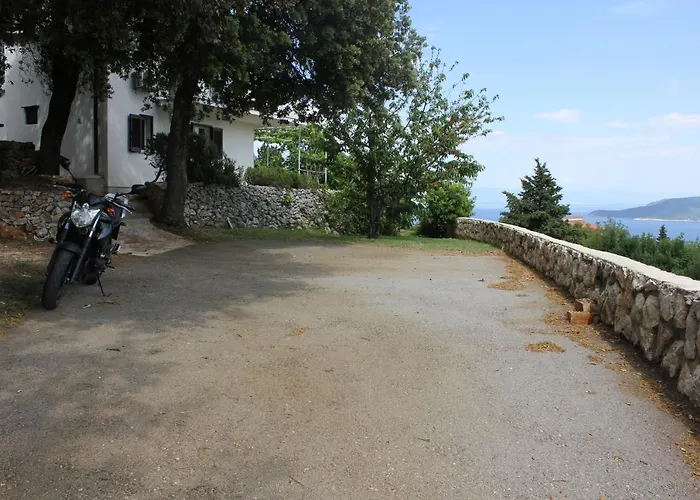 House With A Parking Space Brsec, Opatija - 7795 Semesterbostad *