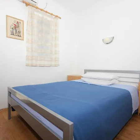Vakantiehuis House With A Parking Space Brsec, Opatija - 7795 Brseč